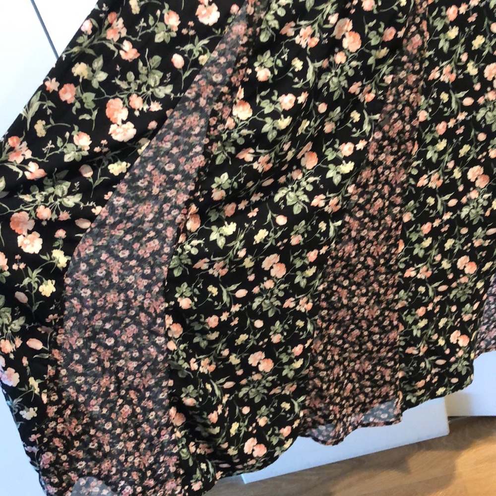Burton down floral dress. - Picture 3 of 5